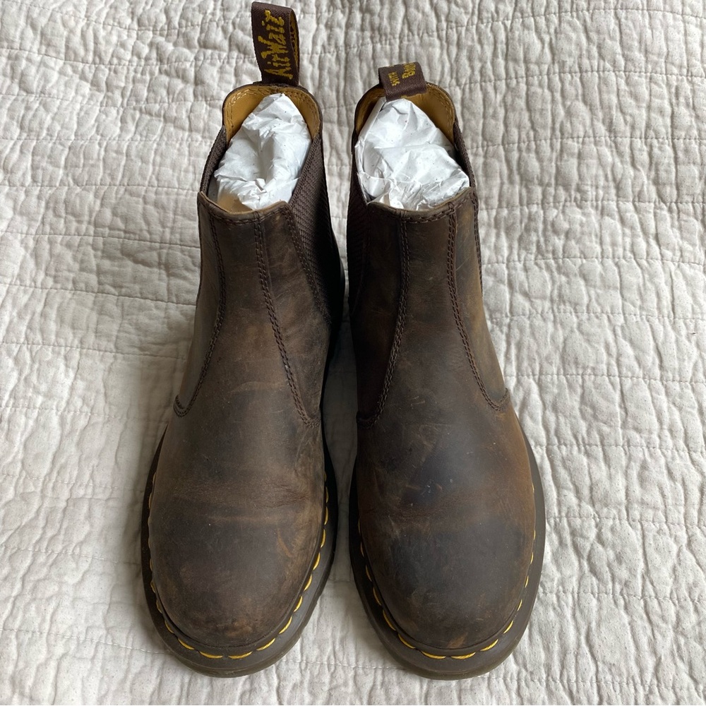Dr. Martens Unisex 2976 Chelsea Boot - Women Size 7